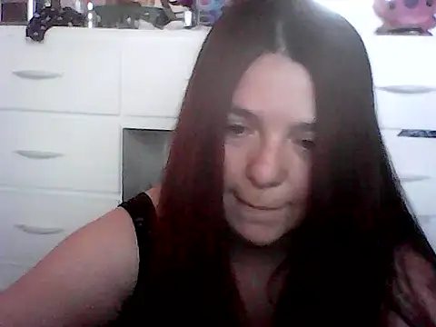 Snapshot of Oxitocina2000 chatting on 11-28-25, 07:25 Oxitocina2000 online show from 11-28-25, 07:25