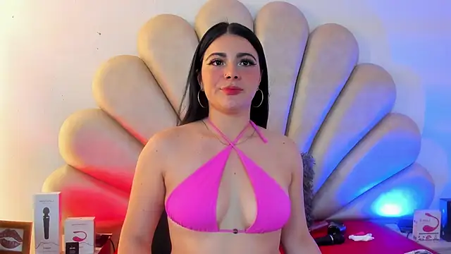 Snapshot of Natasha__Blue chatting on 03-19-25, 10:31 Natasha Blue online show from 03-19-25, 10:31