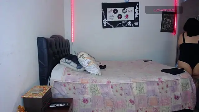 pinky violeta online show from 03-26-26, 01:42