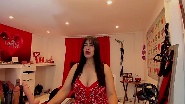 Snapshot of Sarah_teiku chatting on 07-17-26, 07:22 Sarah teiku online show from 07-17-26, 07:22