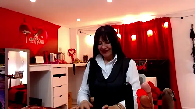 Sarah teiku online show from 03-10-26, 06:23