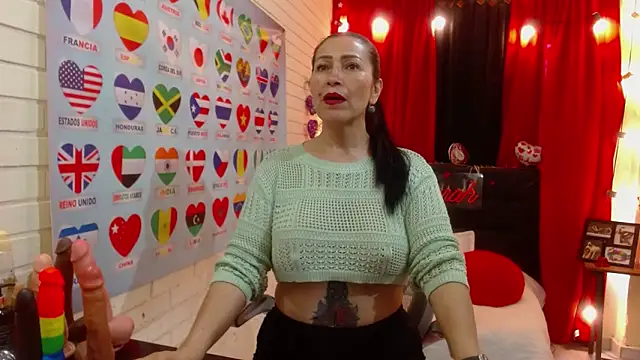 Sarah teiku online show from 03-18-25, 06:39