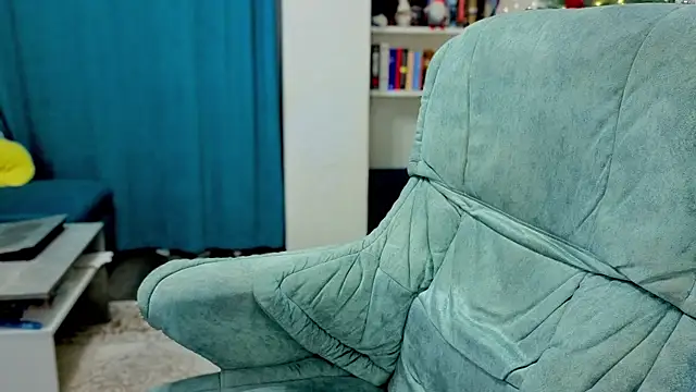 Katniss K online show from 12-20-25, 04:59