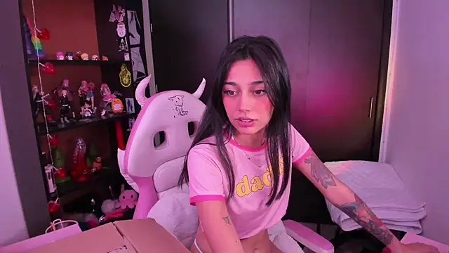 amber yull online show from 03-13-26, 02:00