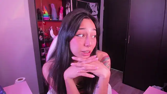 amber yull online show from 04-24-26, 03:36