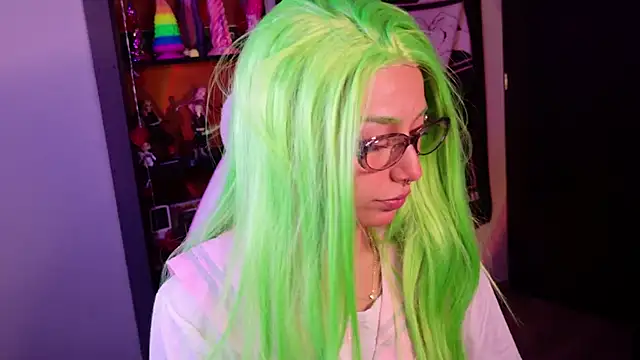 amber yull online show from 06-04-26, 02:05
