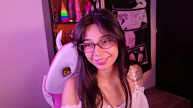 amber yull online show from 06-02-26, 06:19