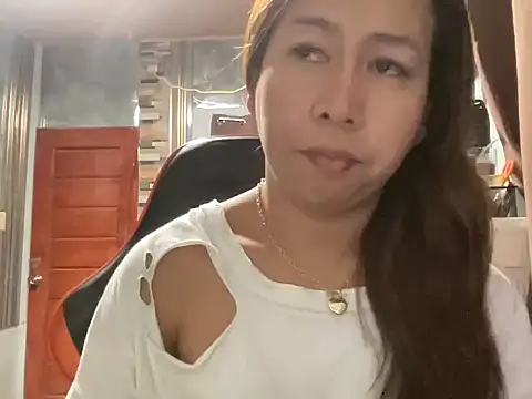 Snapshot of UrLove_Marga chatting on 07-10-26, 10:54 UrLove Marga online show from 07-10-26, 10:54