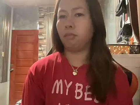 Snapshot of UrLove_Marga chatting on 07-17-26, 10:29 UrLove Marga online show from 07-17-26, 10:29
