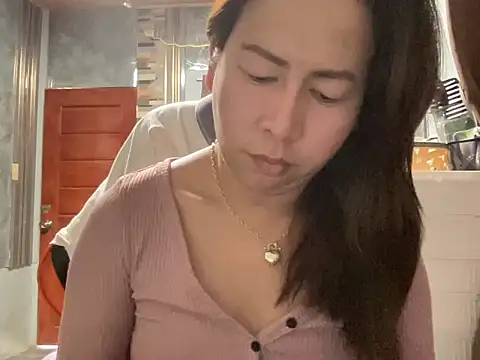 Snapshot of UrLove_Marga chatting on 06-15-26, 11:37 UrLove Marga online show from 06-15-26, 11:37