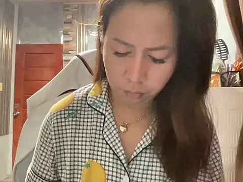 Snapshot of UrLove_Marga chatting on 06-24-26, 10:07 UrLove Marga online show from 06-24-26, 10:07