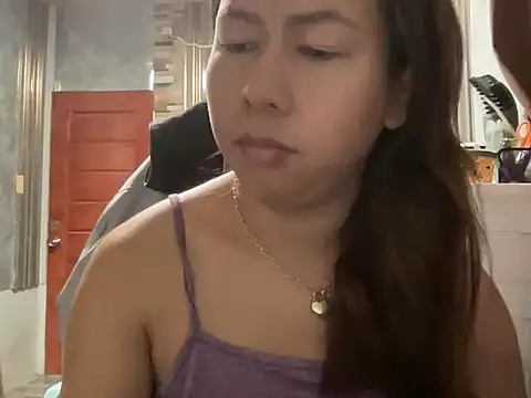 Snapshot of UrLove_Marga chatting on 07-02-26, 09:54 UrLove Marga online show from 07-02-26, 09:54
