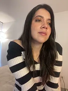 saori 10 online show from 10-20-25, 10:32