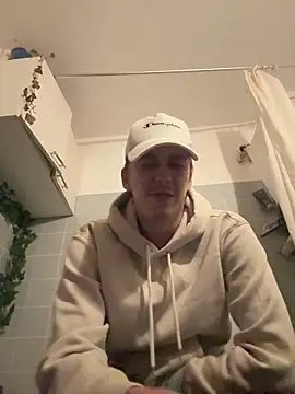 Toyjungee online show from 03-06-26, 07:42