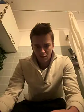 Toyjungee online show from 10-26-25, 10:21