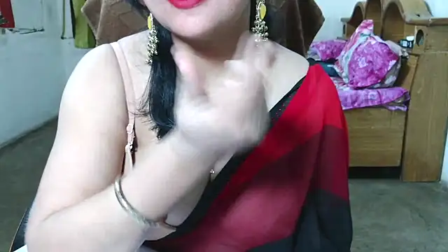 Snapshot of Cute_Mahi22 chatting on 05-16-26, 06:56 Cute Mahi22 online show from 05-16-26, 06:56