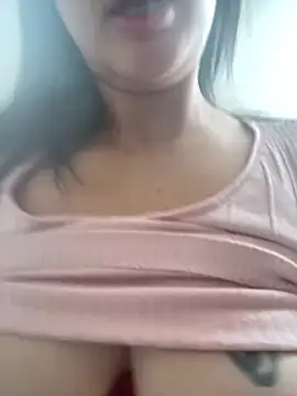 Sarahkhaalifa online show from 05-19-26, 08:21