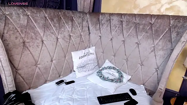 SensualPenelope online show from 01-10-26, 08:04