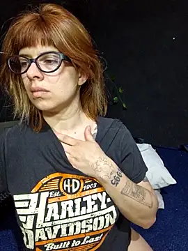 Snapshot of Carlafoxxx chatting on 09-17-25, 05:48 Carlafoxxx online show from 09-17-25, 05:48