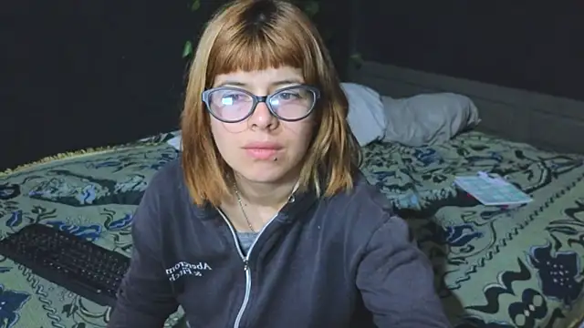 Carlafoxxx online show from 11-12-25, 02:21