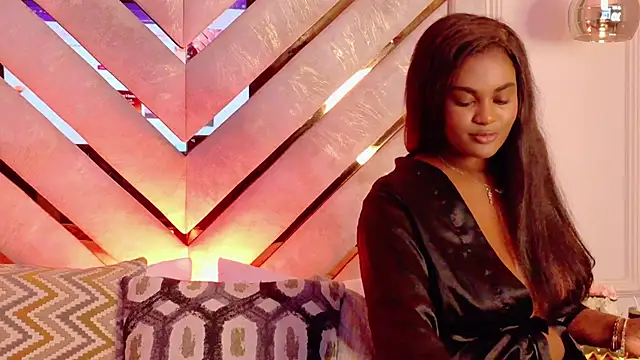 Noa Adams online show from 12-03-25, 03:18