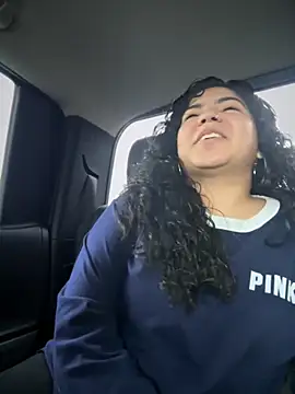 kimmiakiss22 online show from 10-25-25, 09:59