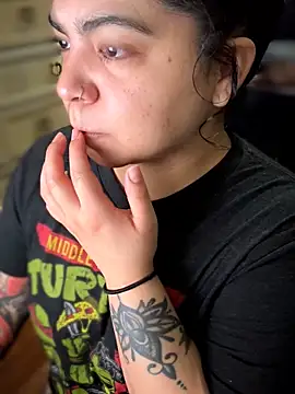 kimmiakiss22 online show from 03-19-26, 08:42