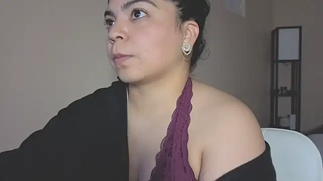 Snapshot of kimmiakiss22 chatting on 03-10-25, 01:12 kimmiakiss22 online show from 03-10-25, 01:12