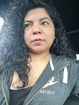 kimmiakiss22 online show from 05-14-26, 07:33