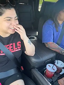 kimmiakiss22 online show from 04-13-26, 09:19