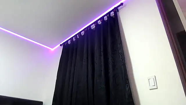 Snapshot of dolcemacca chatting on 03-13-25, 05:22 dolcemacca online show from 03-13-25, 05:22