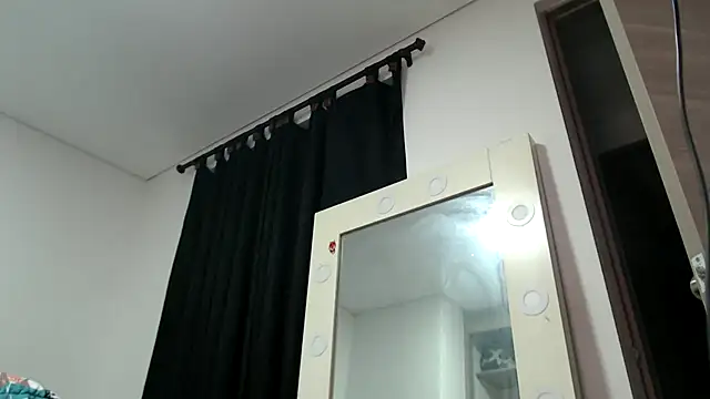 Snapshot of dolcemacca chatting on 12-03-24, 03:59 dolcemacca online show from 12-03-24, 03:59