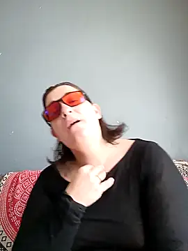 Lolabeluccia xh  online show from 03-24-26, 07:41