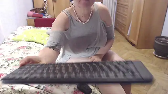 zarinafonliberman online show from 10-18-25, 06:04