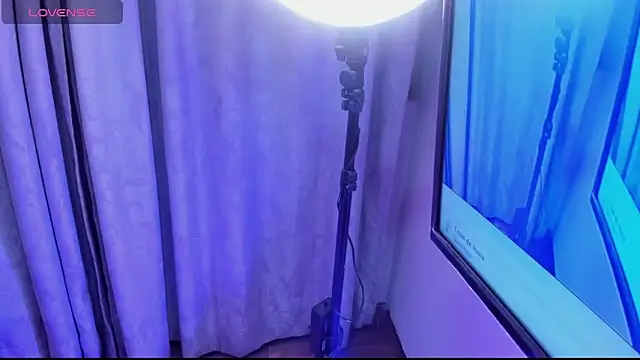 xhinata hyugax online show from 04-24-26, 01:40
