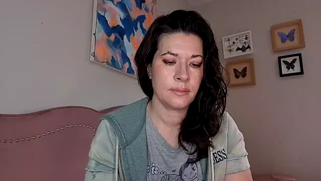 highly inappropriate online show from 05-18-26, 02:33