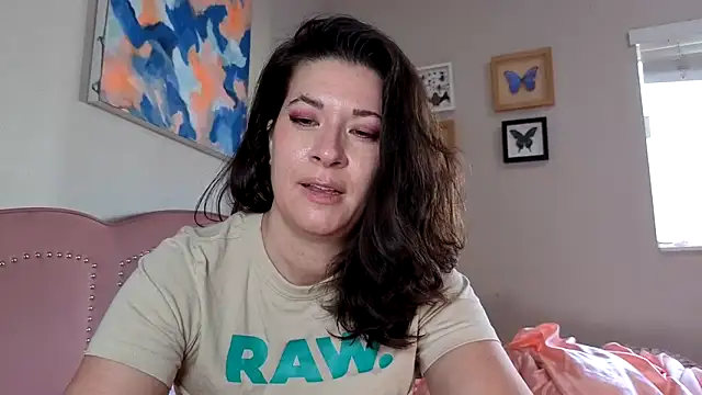 highly inappropriate online show from 05-12-26, 02:34