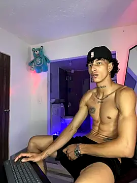 Snapshot of mike_casseano chatting on 09-19-25, 09:41 mike casseano online show from 09-19-25, 09:41