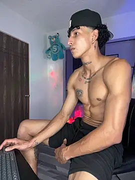 Snapshot of mike_casseano chatting on 10-07-25, 09:49 mike casseano online show from 10-07-25, 09:49