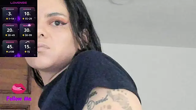 Snapshot of natasha_logan_ chatting on 03-15-25, 04:02 natasha logan online show from 03-15-25, 04:02