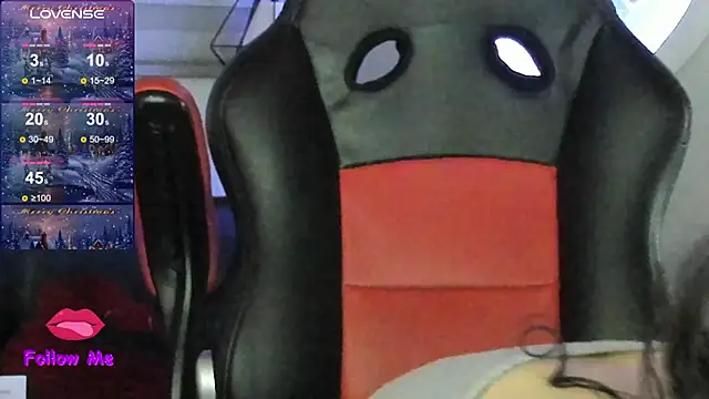 natasha logan  online show from 12-21-25, 04:14