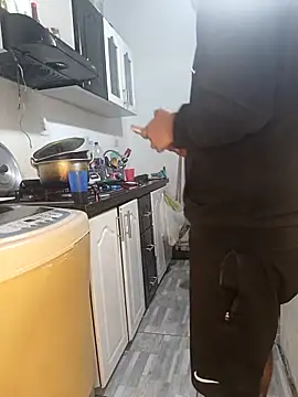 catire2323 online show from 10-17-25, 12:14