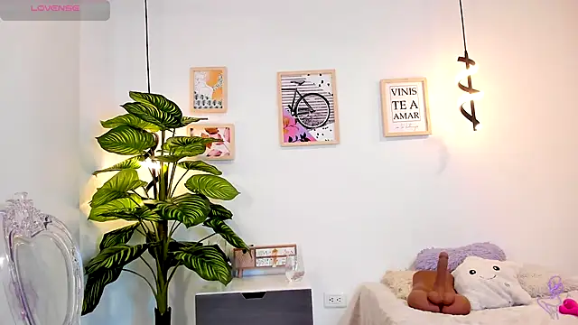 Rachel  Lang online show from 11-06-25, 03:49