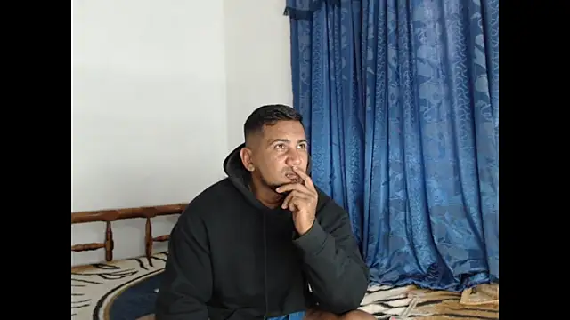 Snapshot of lover_1994 chatting on 02-12-25, 05:05 lover 1994 online show from 02-12-25, 05:05