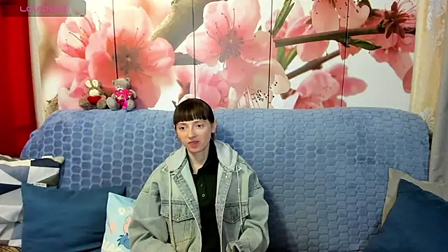 TayanaJons online show from 05-06-26, 07:12