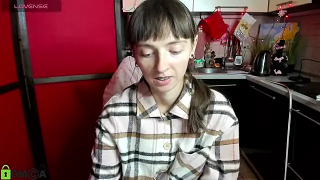 TayanaJons online show from 12-23-25, 09:30