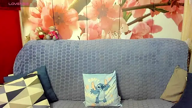 TayanaJons online show from 05-13-26, 07:15