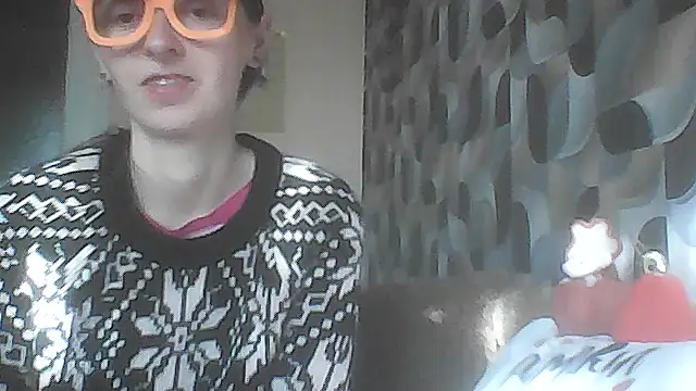 TayanaJons online show from 10-30-25, 08:23