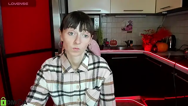 TayanaJons online show from 11-25-25, 08:03