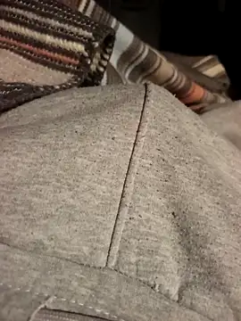 Freezing Duck online show from 12-18-25, 03:00